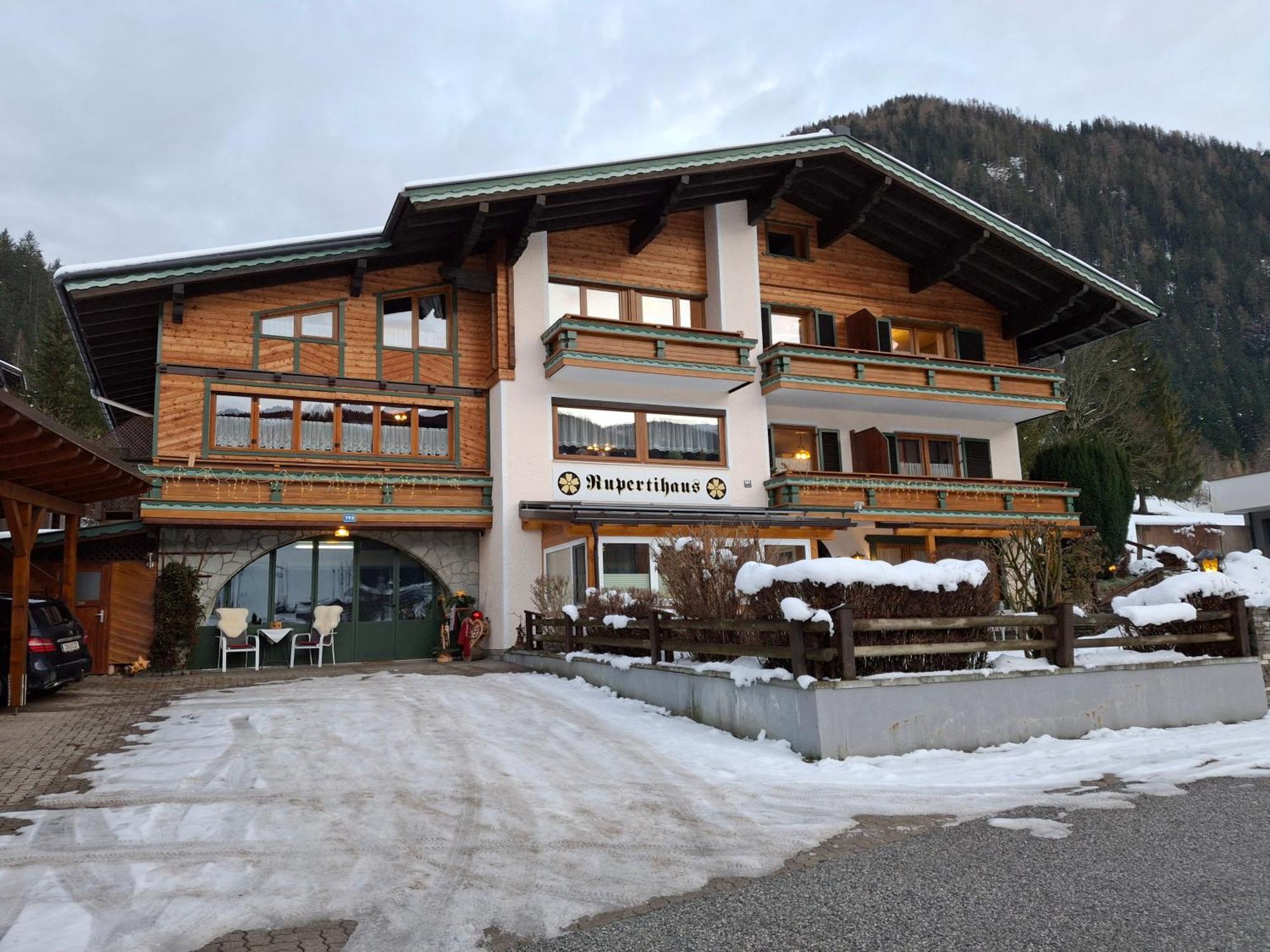 Ferienwohnungen Rupertihaus Flachau Buitenkant foto